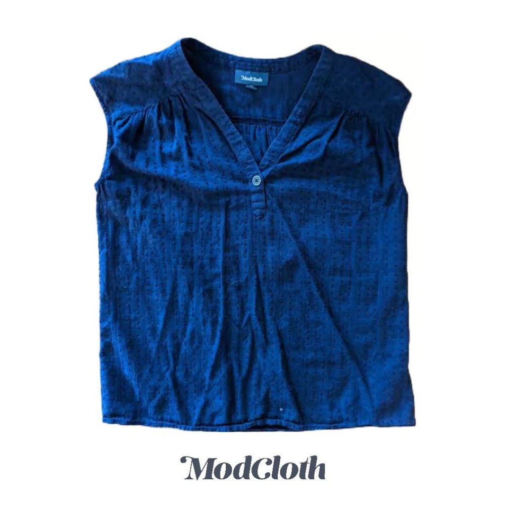 Modcloth Women's Blue V-Neck Tunic Blouse (XS)